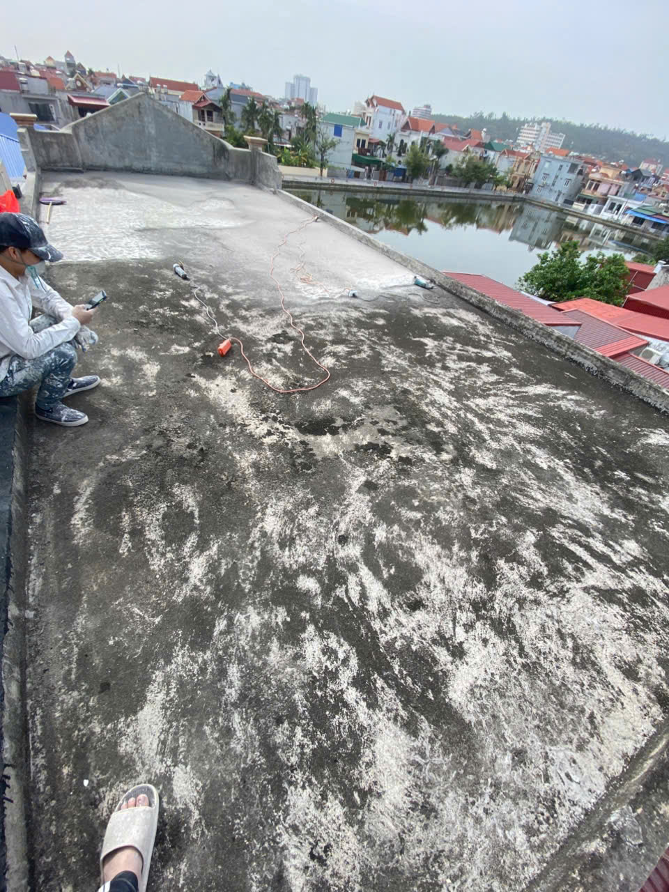 Quy trình thi công chống thấm sàn mái chuyên nghiệp